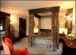 Cromwell Manor Inn, Cornwall