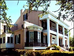 Grove Mansion Inn & Restaurant